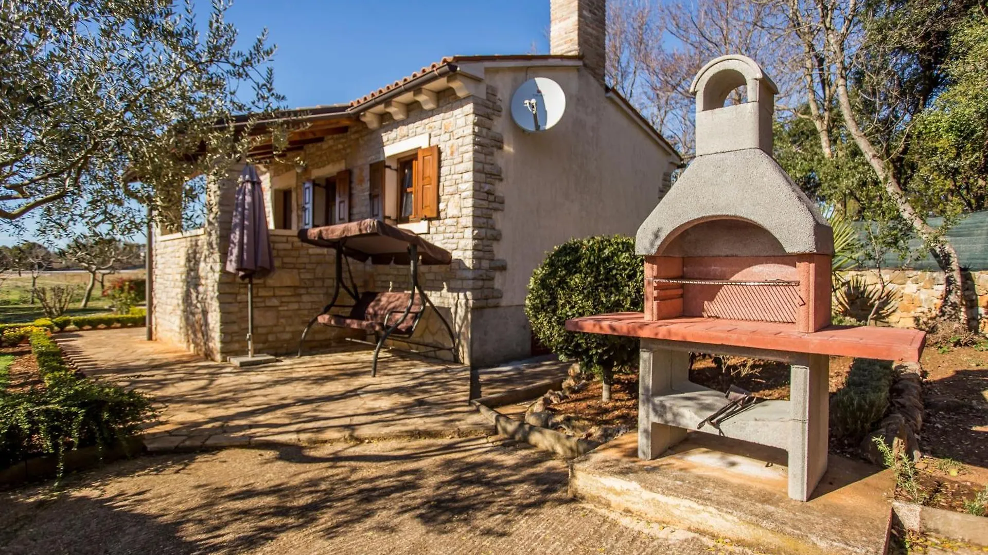 Family Friendly House With A Parking Space Rovinj - 22074